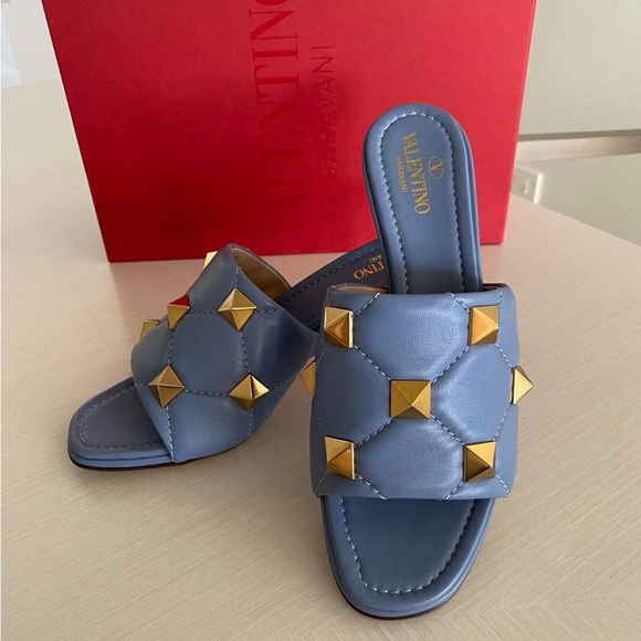 Valentino Garavani Shoes - NWT Valentino Garavani Nappa Quilted Roman Stud Slides